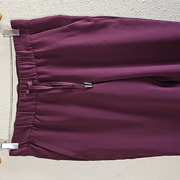 Lululemon Burgundy Jogger - Picture 2 of 8